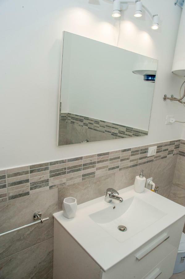 Madinah Apartments Palermo Exteriör bild